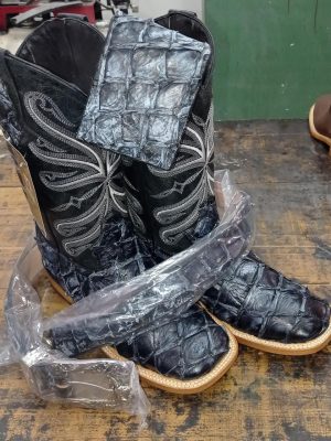 Bota en piel de piraruco