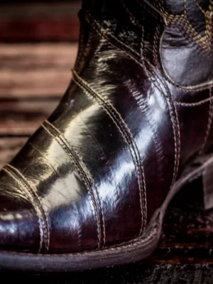Bota en piel de anguila